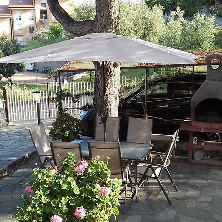 Appartamento Con Giardino Privato Santo Stefano al Mare Exterior photo