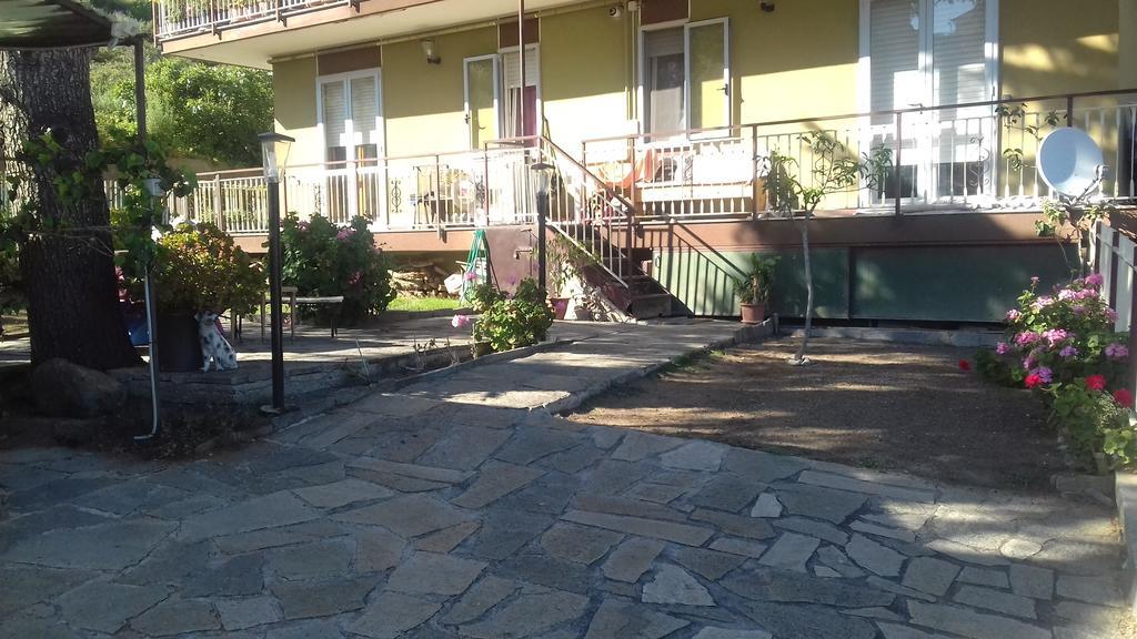 Appartamento Con Giardino Privato Santo Stefano al Mare Exterior photo